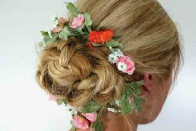 15 Easy Wedding Hairstyles You Can Do Yourself