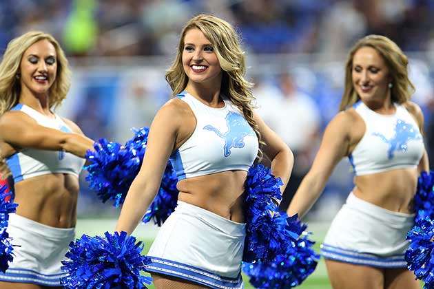 NFL Cheerleaders Have to Follow These 20 Insanely Strict Rules